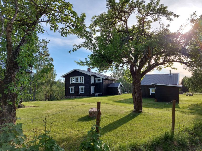 VIL HA FARMEN: Løten kommune mener gården Stensåsen i Skogbygda er perfekt som Farmen-gård for TV2.