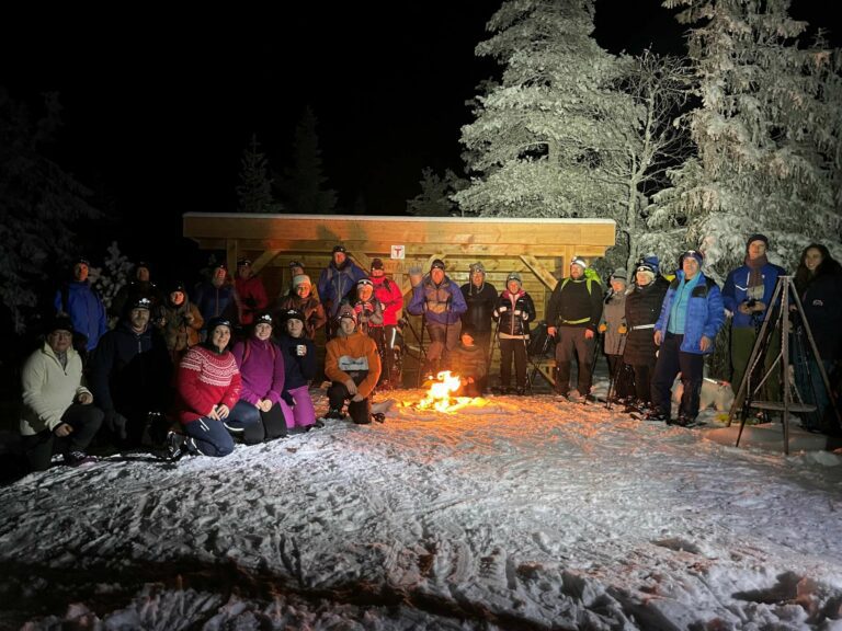 EN FLOTT TUR PÅ TRUGER: 32 deltagere var ikke i tvil om at dette var en fantastisk aktivitet å ha i romjula. FOTO: Stine Karset Broen