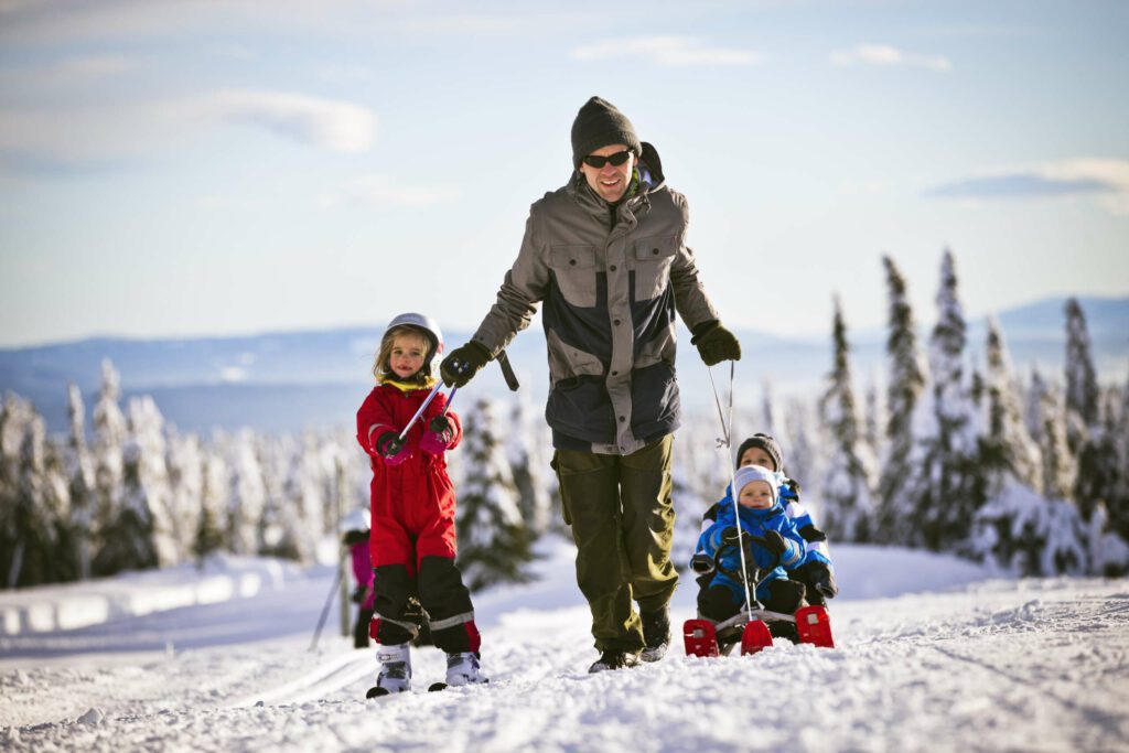 SATSER PÅ FINT VÆR: Når været er godt er Budor den perfekte plass for aktiviteter som gleder hele familien. FOTO: Visit Budor