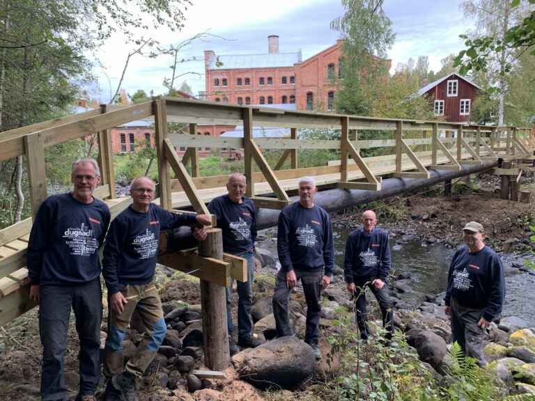 ÅPNING AV NY BRU: Den nye brua over Svartelva, vil åpnes av ordfører Marte Larsen Tønseth 22. mai. Dagen på Klevfos blir fylt av aktiviteter for alle, god mat, musikk og teater. FOTO: Hamar og Hedemarken Turistforening