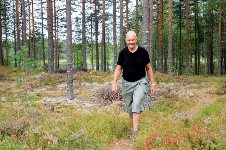 HÅPER PÅ GODT OPPMØTE: Amund Sigstad håper mange blir med på marsj i den flotte naturen. FOTO: Emilie Westli Andersen