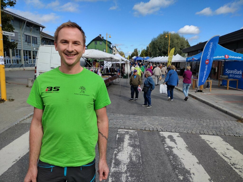 KLAR IGJEN: Johan Kirkelund er leder for Pultost- og Akevittdagene i Løten, og gleder seg til folkefesten som starter torsdag 31. august.