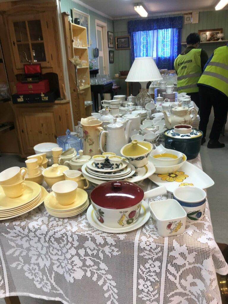 LOPPEMARKEDET KLOKKERGARDEN